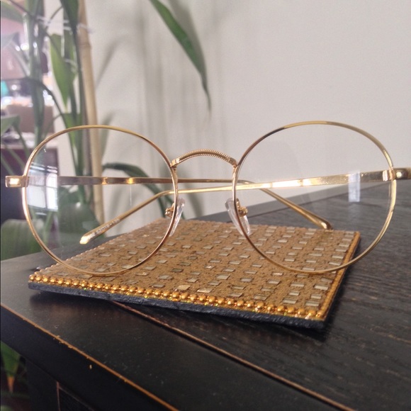 Accessories - Gold Round Frame glasses stylish 🌟